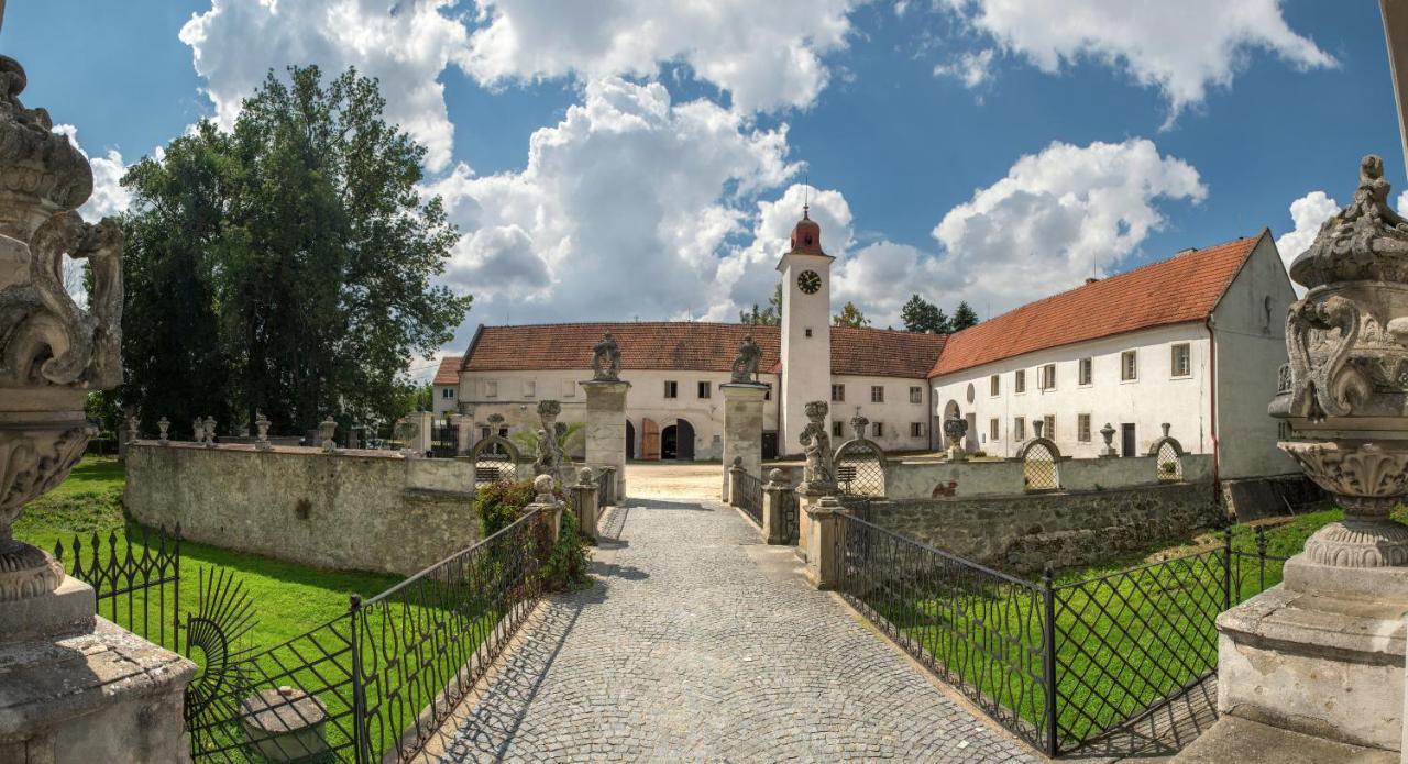 Hotel Annahof Domašov 외부 사진